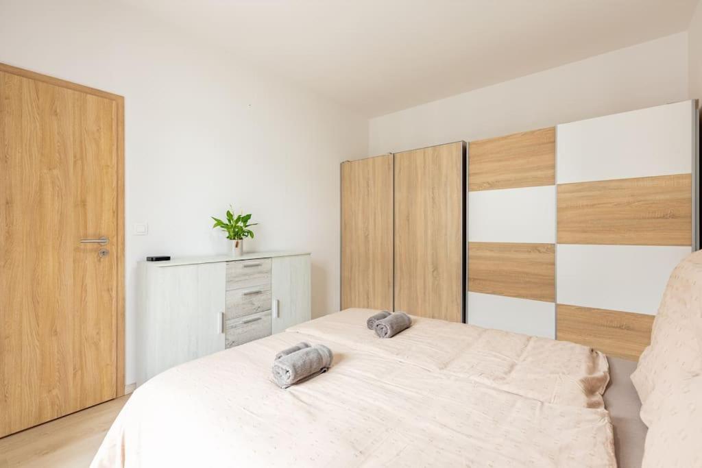 Cityscape Oasis: Active Studio Heaven Bratislava Exterior foto