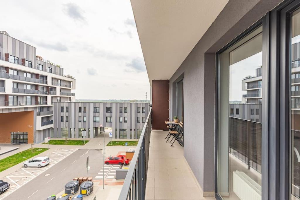Cityscape Oasis: Active Studio Heaven Bratislava Exterior foto